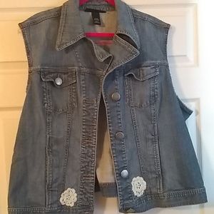 Jean Vest